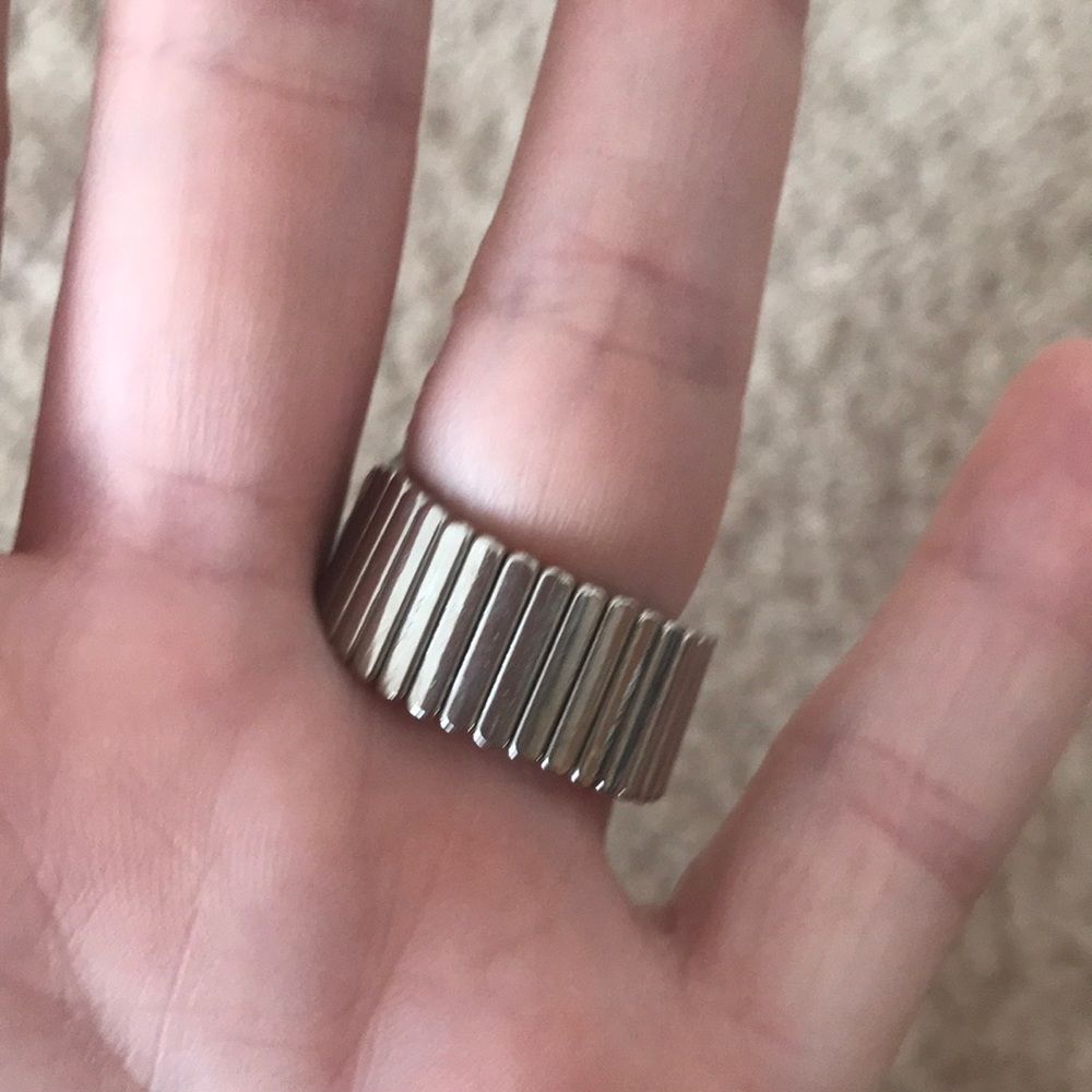 Stretch ring - Picture 2 of 2